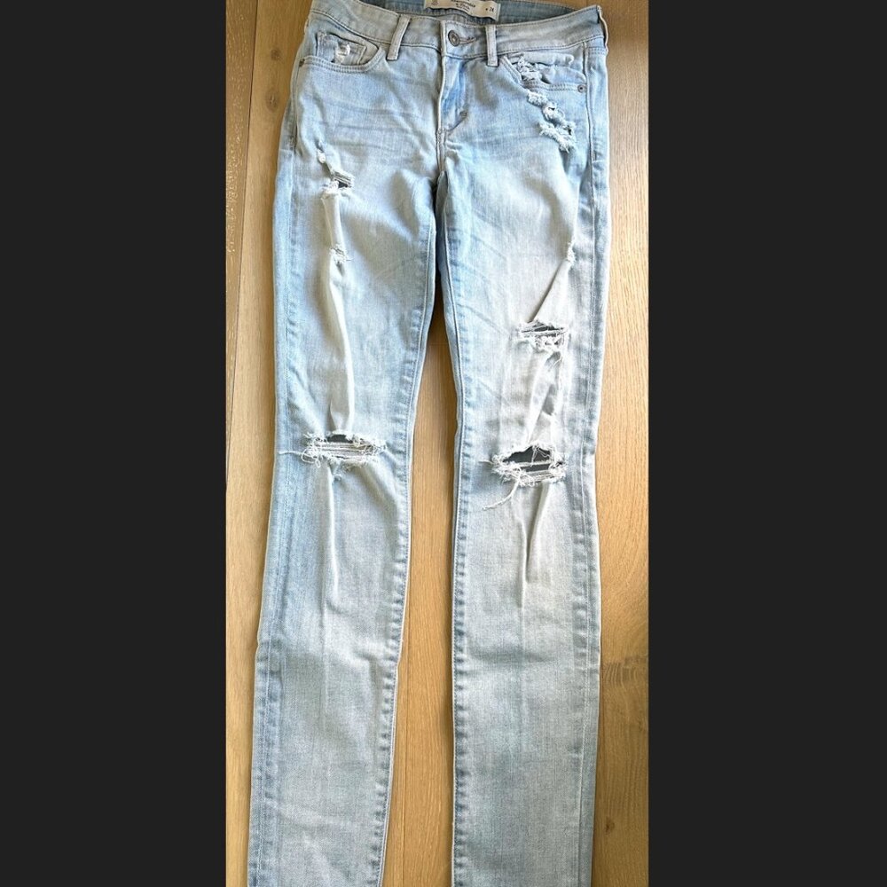 A&F skinny jeans with knee blowout details